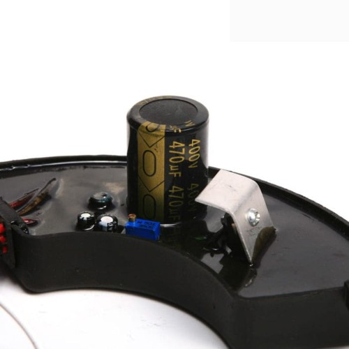 AVR REGULATOR NAPIĘCIA 5 - 6 kW trzy fazy - zbliżenie.jpg